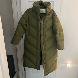 Aritzia Wilfred - The Cloud Puff Long